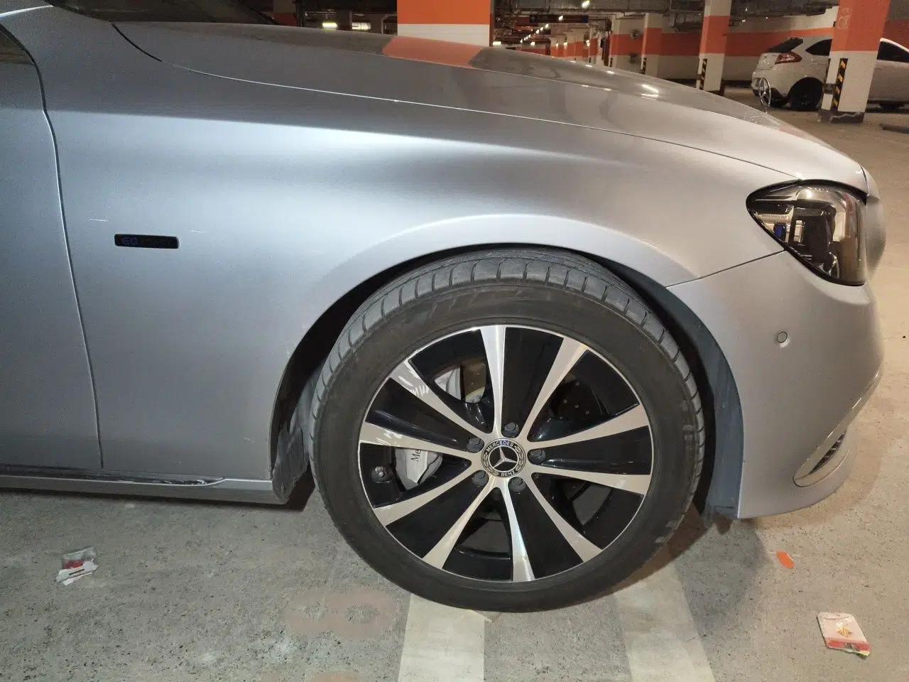 Mercedes-Benz E-Class New Energy 2021 E 350 e L Plug-in Hybrid Sedan — миниатюра 8