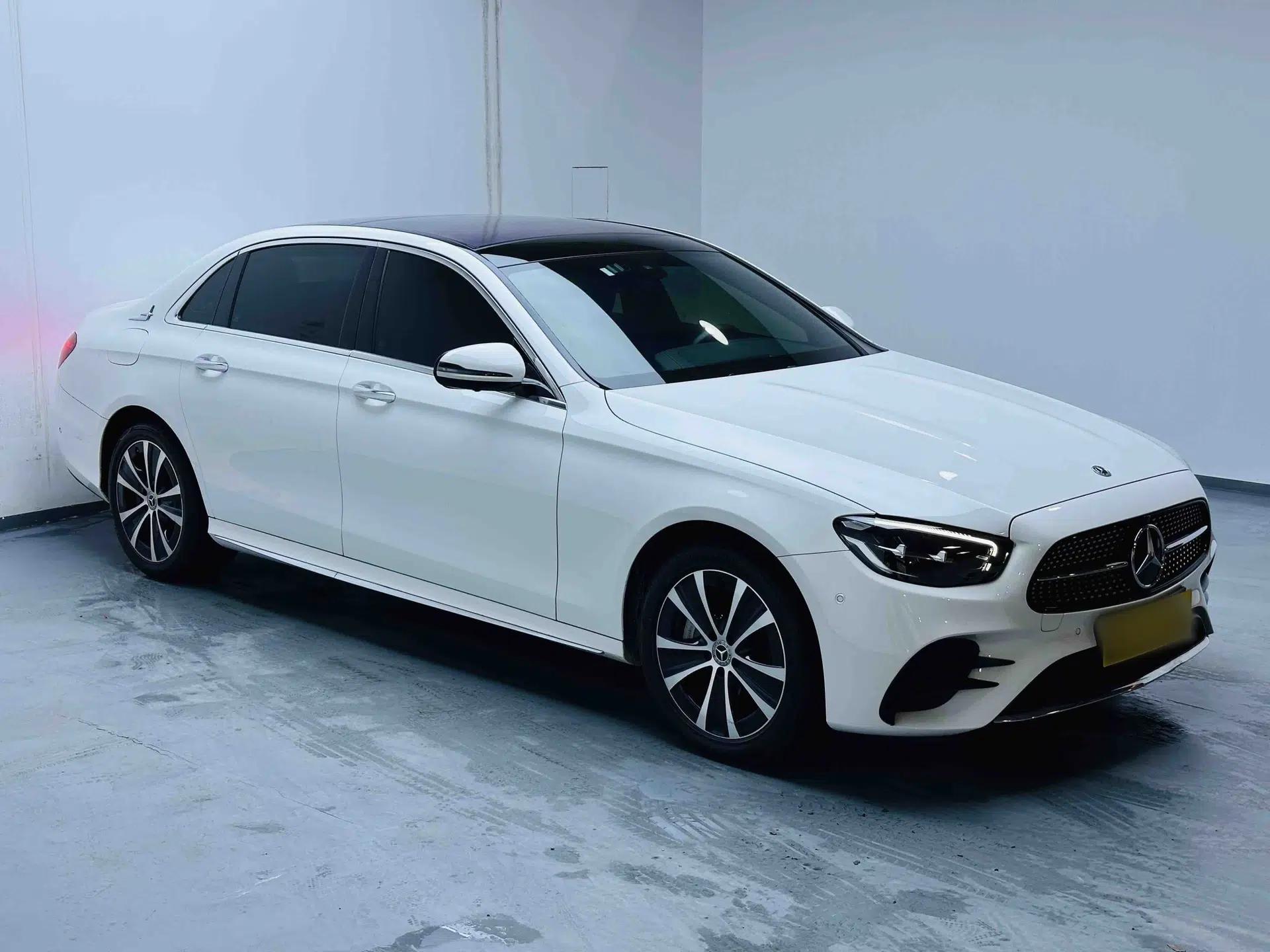 Mercedes-Benz E-Class New Energy 2023 E 350 e L Plug-in Hybrid Sports Sedan — миниатюра 3