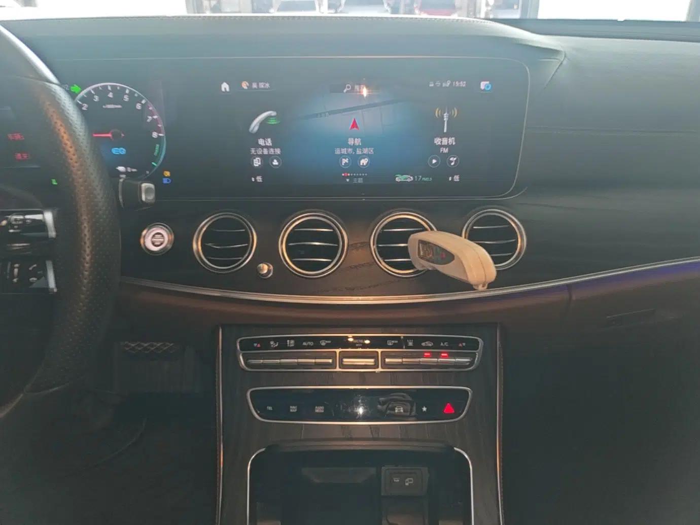 Mercedes-Benz E-Class New Energy 2022 Second Facelift E 350 e L Plug-in Hybrid Sports Sedan — миниатюра 15