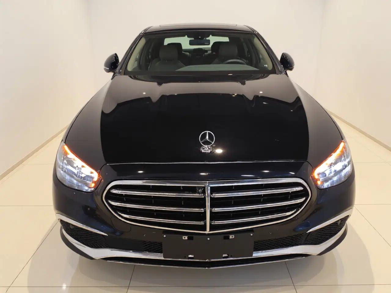 Mercedes-Benz E-Class New Energy 2022 Second Facelift E 350 e L Plug-in Hybrid Sports Sedan — миниатюра 2