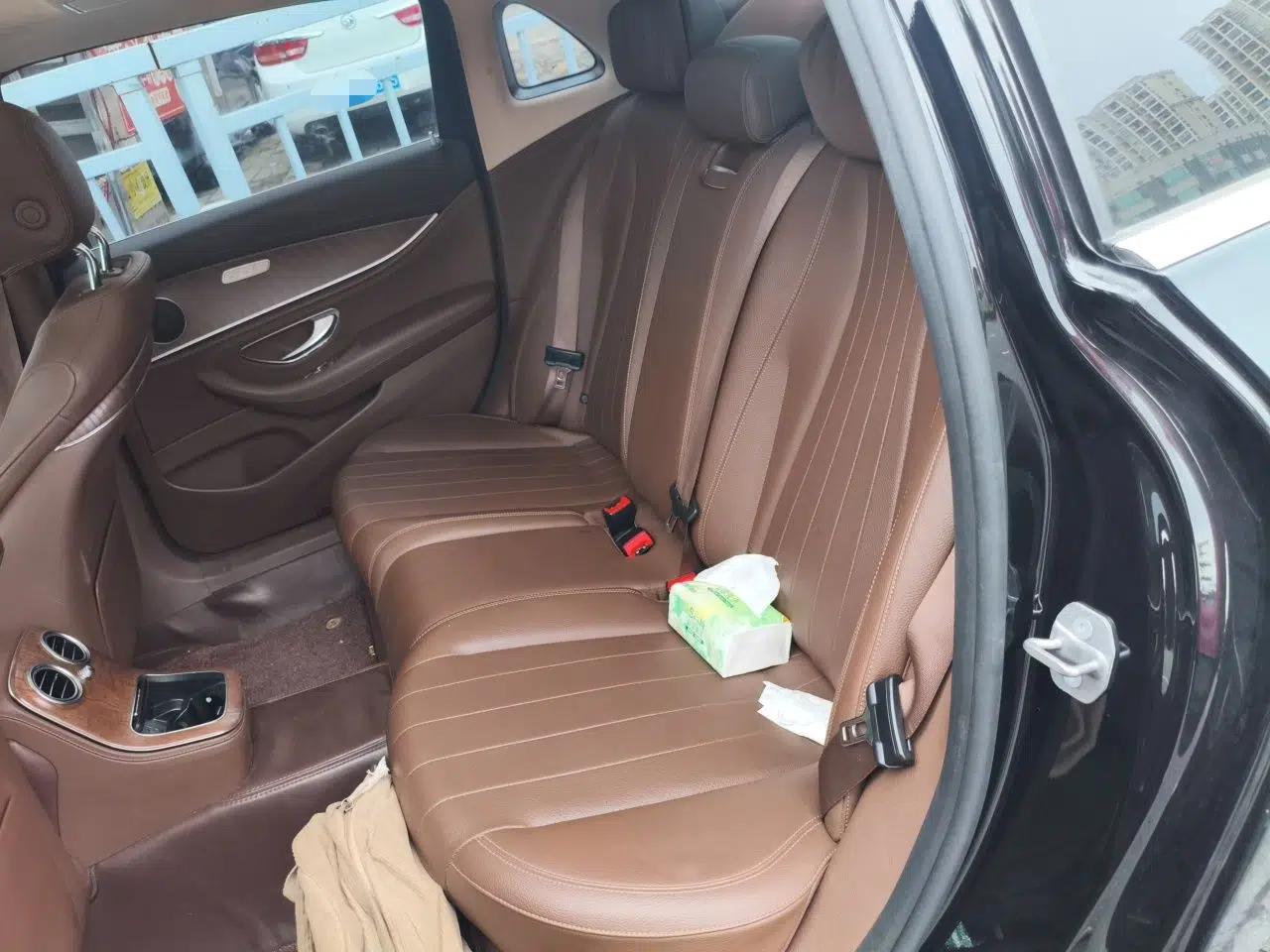 Mercedes-Benz E-Class New Energy 2021 E 350 e L Plug-in Hybrid Sedan — миниатюра 17