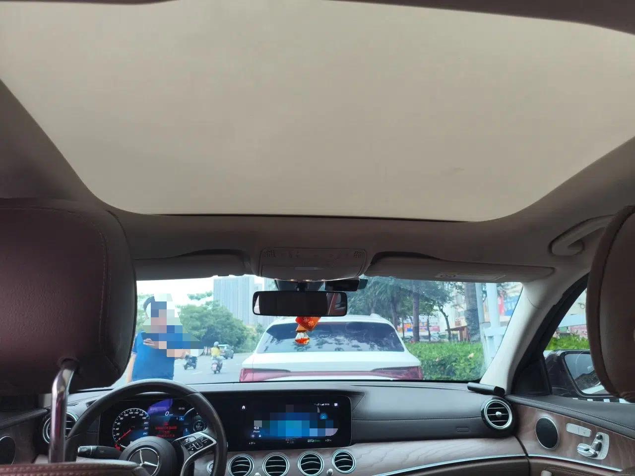 Mercedes-Benz E-Class New Energy 2021 E 350 e L Plug-in Hybrid Sedan — миниатюра 18