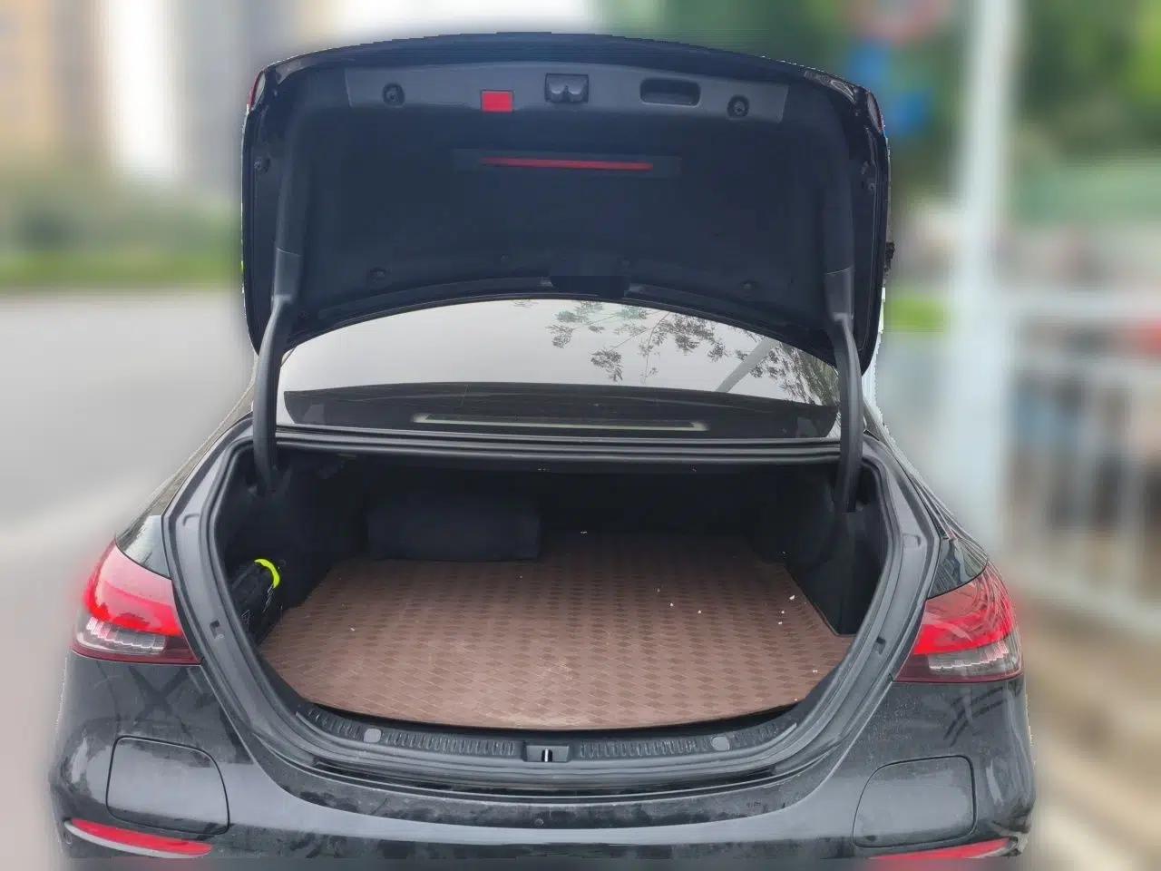 Mercedes-Benz E-Class New Energy 2021 E 350 e L Plug-in Hybrid Sedan — миниатюра 19