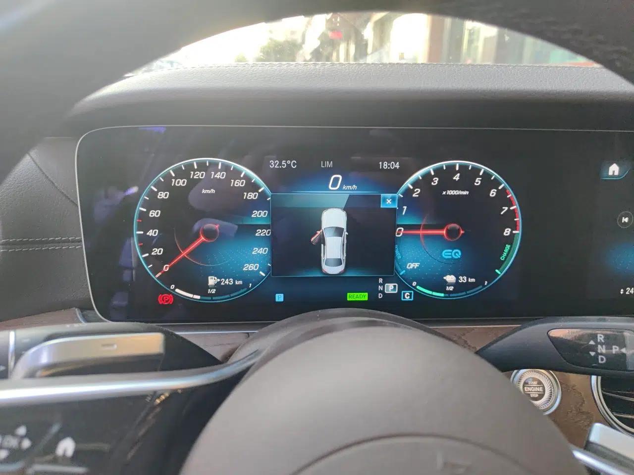 Mercedes-Benz E-Class New Energy 2022 Second Facelift E 350 e L Plug-in Hybrid Sports Sedan — миниатюра 11