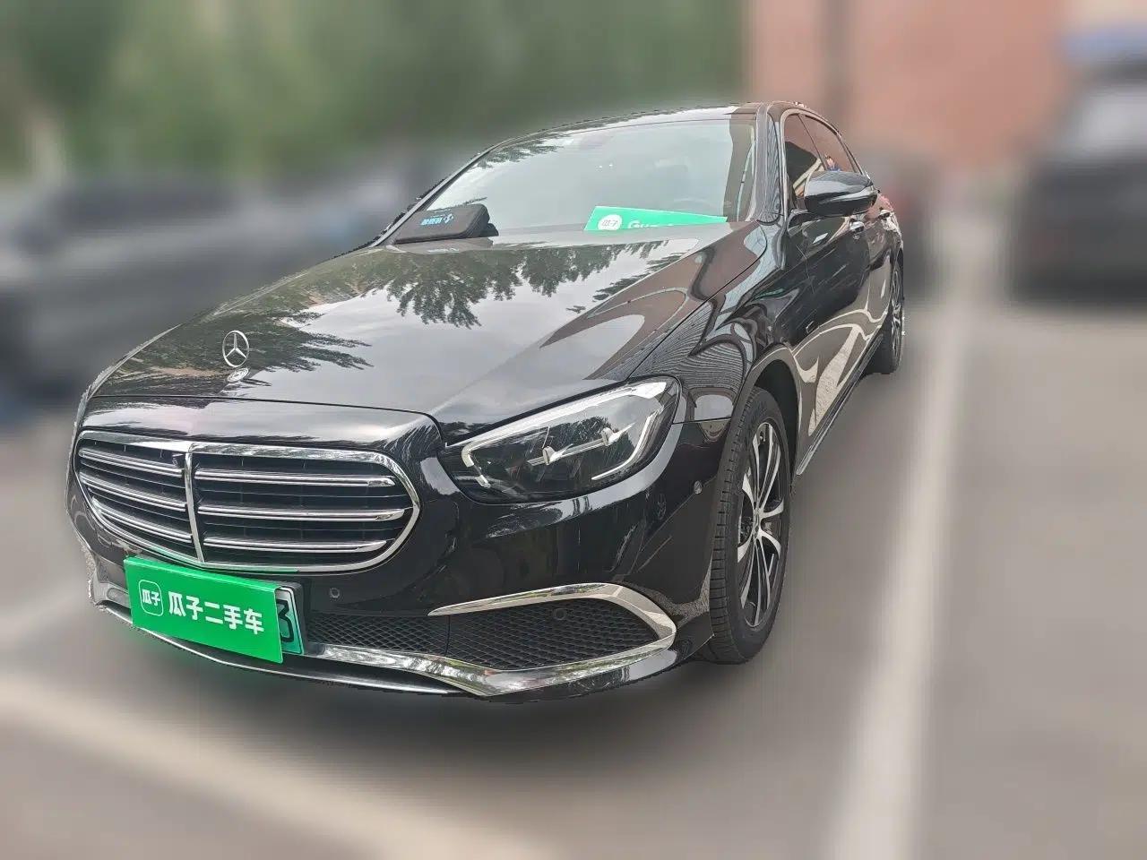 Mercedes-Benz E-Class New Energy 2021 E 350 e L Plug-in Hybrid Sedan — миниатюра 1