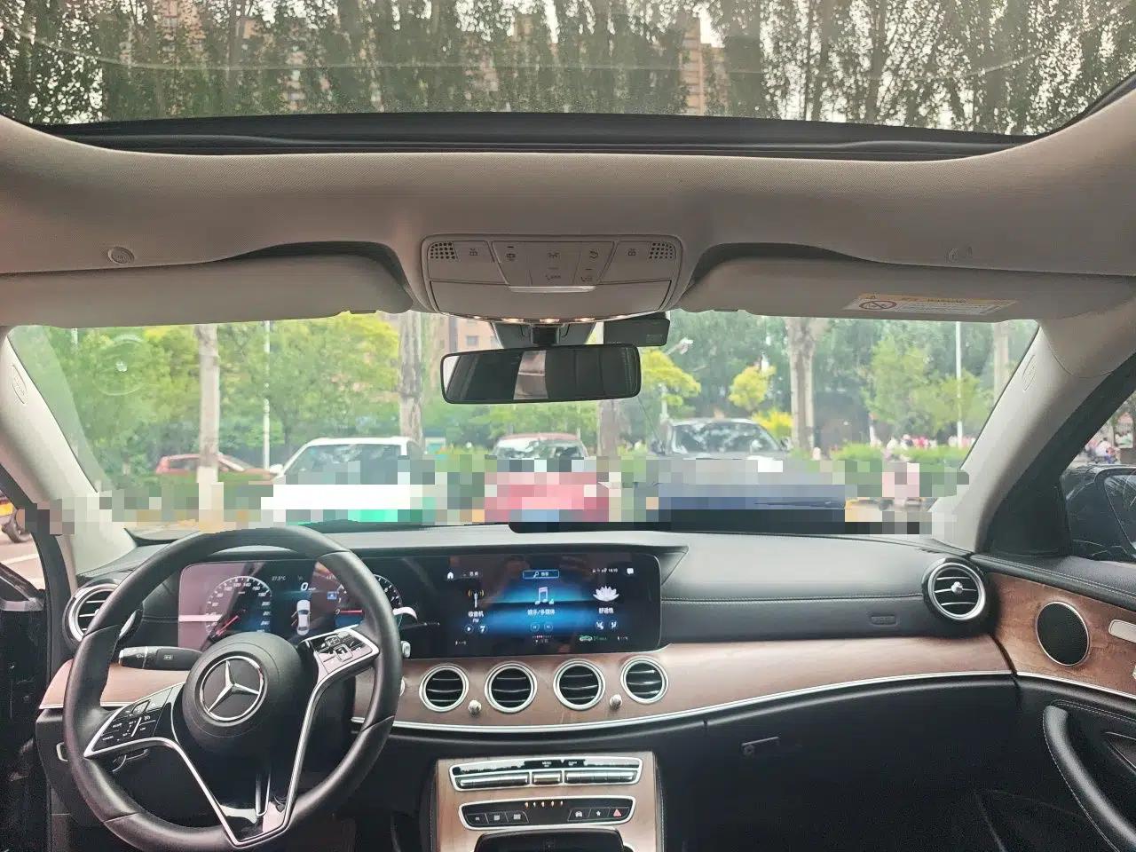 Mercedes-Benz E-Class New Energy 2021 E 350 e L Plug-in Hybrid Sedan — миниатюра 18