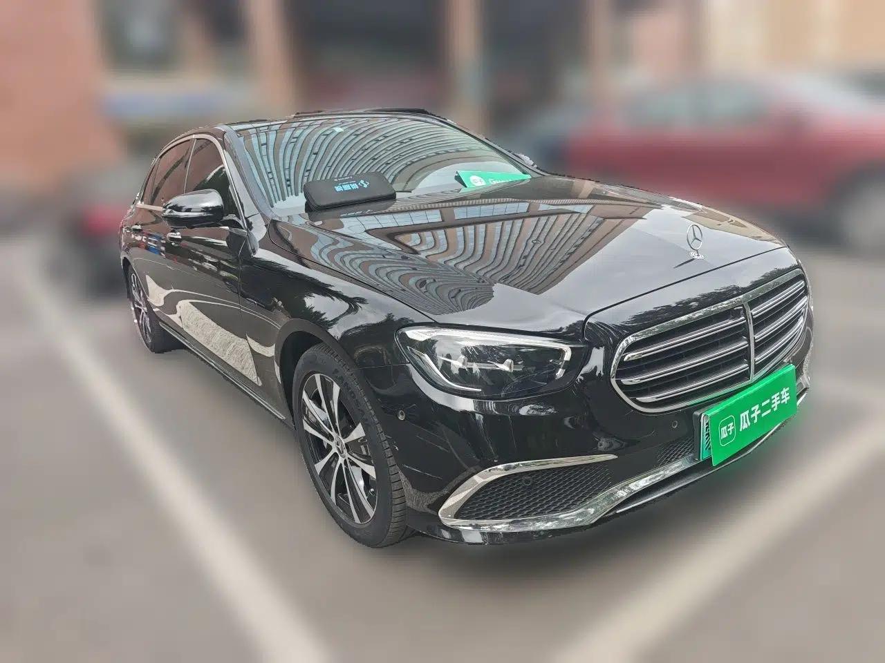 Mercedes-Benz E-Class New Energy 2021 E 350 e L Plug-in Hybrid Sedan — миниатюра 3