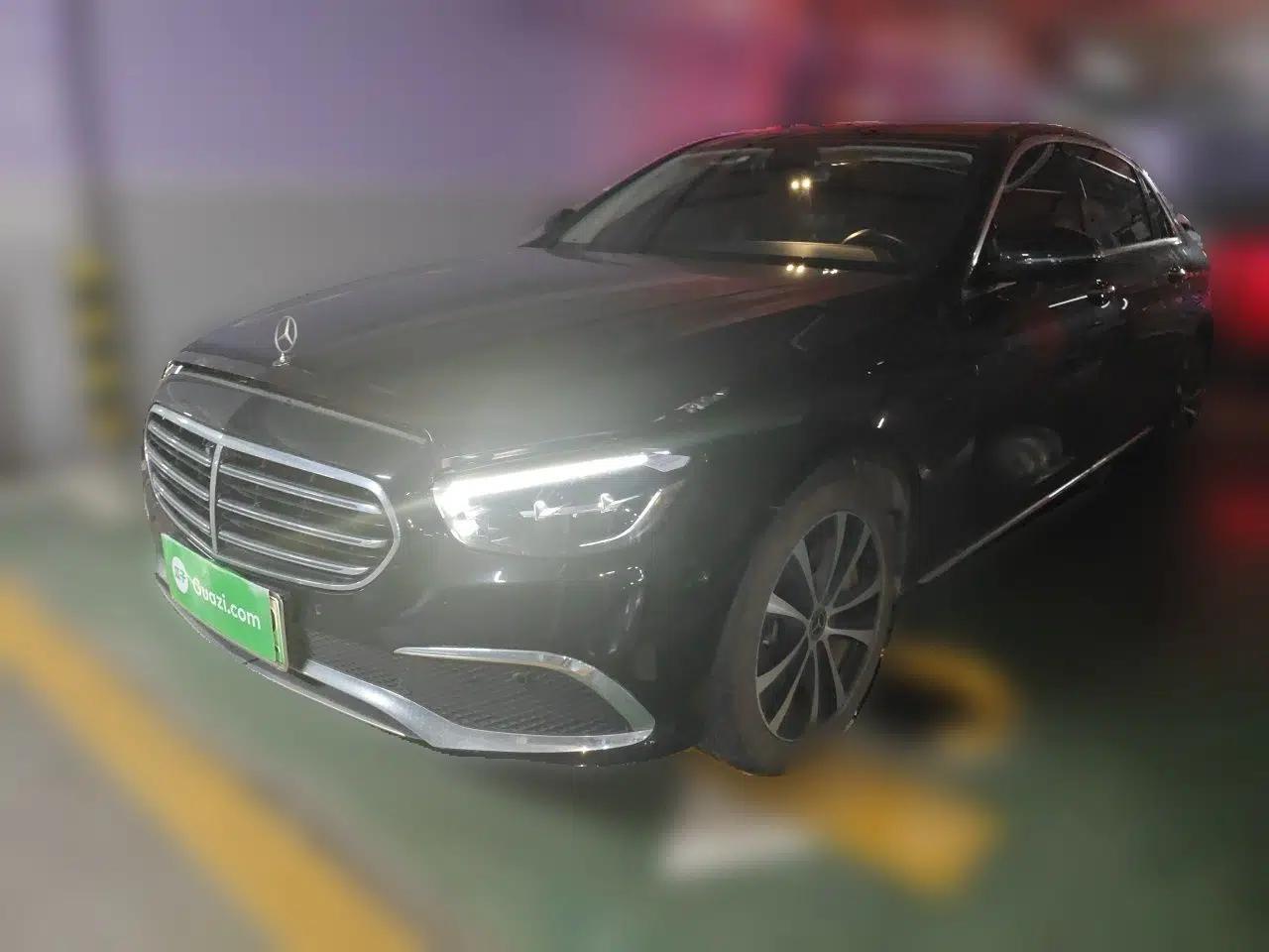 Mercedes-Benz E-Class New Energy 2022 E 350 e L Plug-in Hybrid Sedan — миниатюра 1