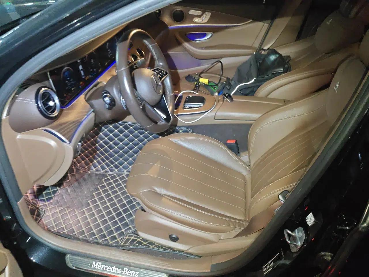 Mercedes-Benz E-Class New Energy 2022 E 350 e L Plug-in Hybrid Sedan — миниатюра 15