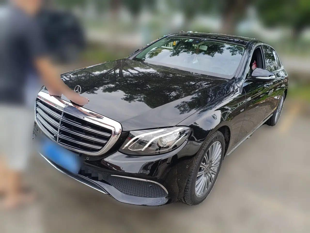 Mercedes-Benz E-Class 2020 Restyled E 300 L Exclusive Edition — миниатюра 1