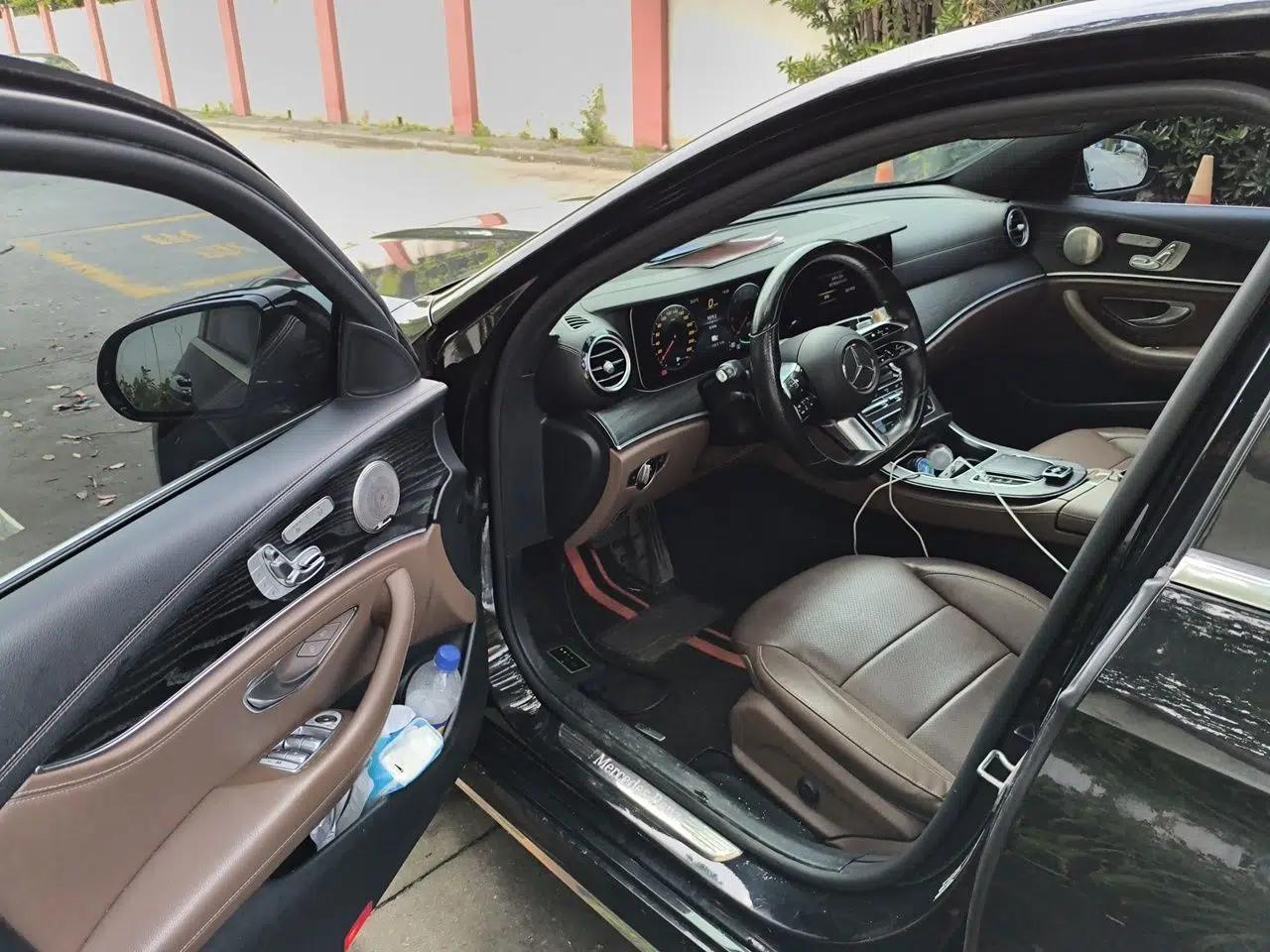 Mercedes-Benz E-Class New Energy 2022 E 350 e L Plug-in Hybrid Sports Sedan — миниатюра 16