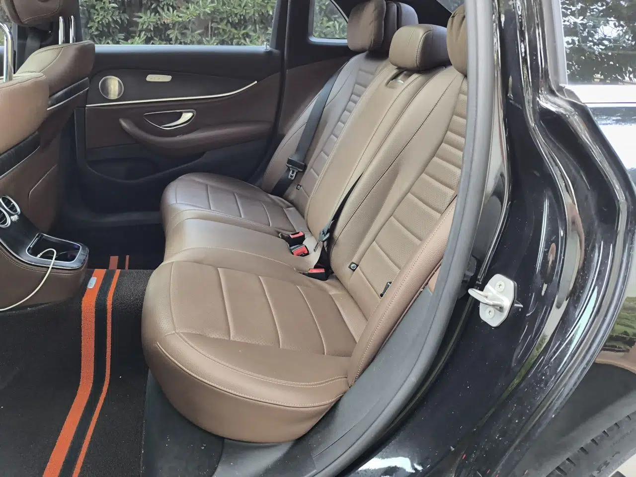 Mercedes-Benz E-Class New Energy 2022 E 350 e L Plug-in Hybrid Sports Sedan — миниатюра 17
