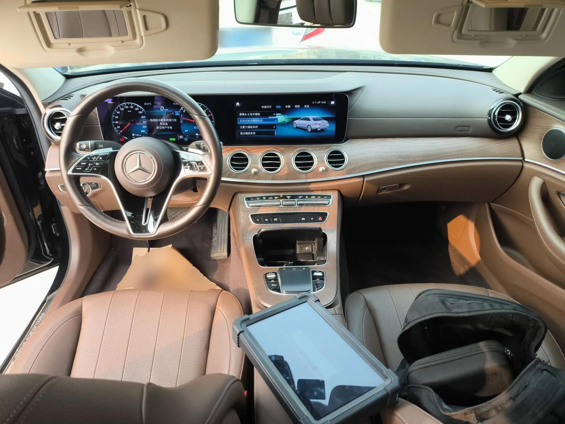Mercedes-Benz E-Class New Energy 2022 Restyled E 350 e L Plug-in Hybrid Sedan — миниатюра 12