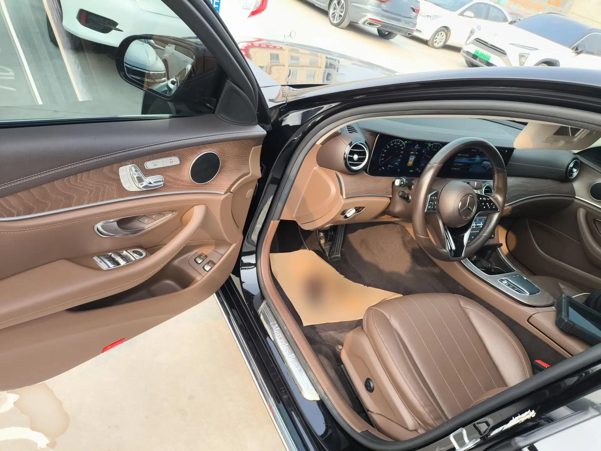 Mercedes-Benz E-Class New Energy 2022 Restyled E 350 e L Plug-in Hybrid Sedan — миниатюра 18
