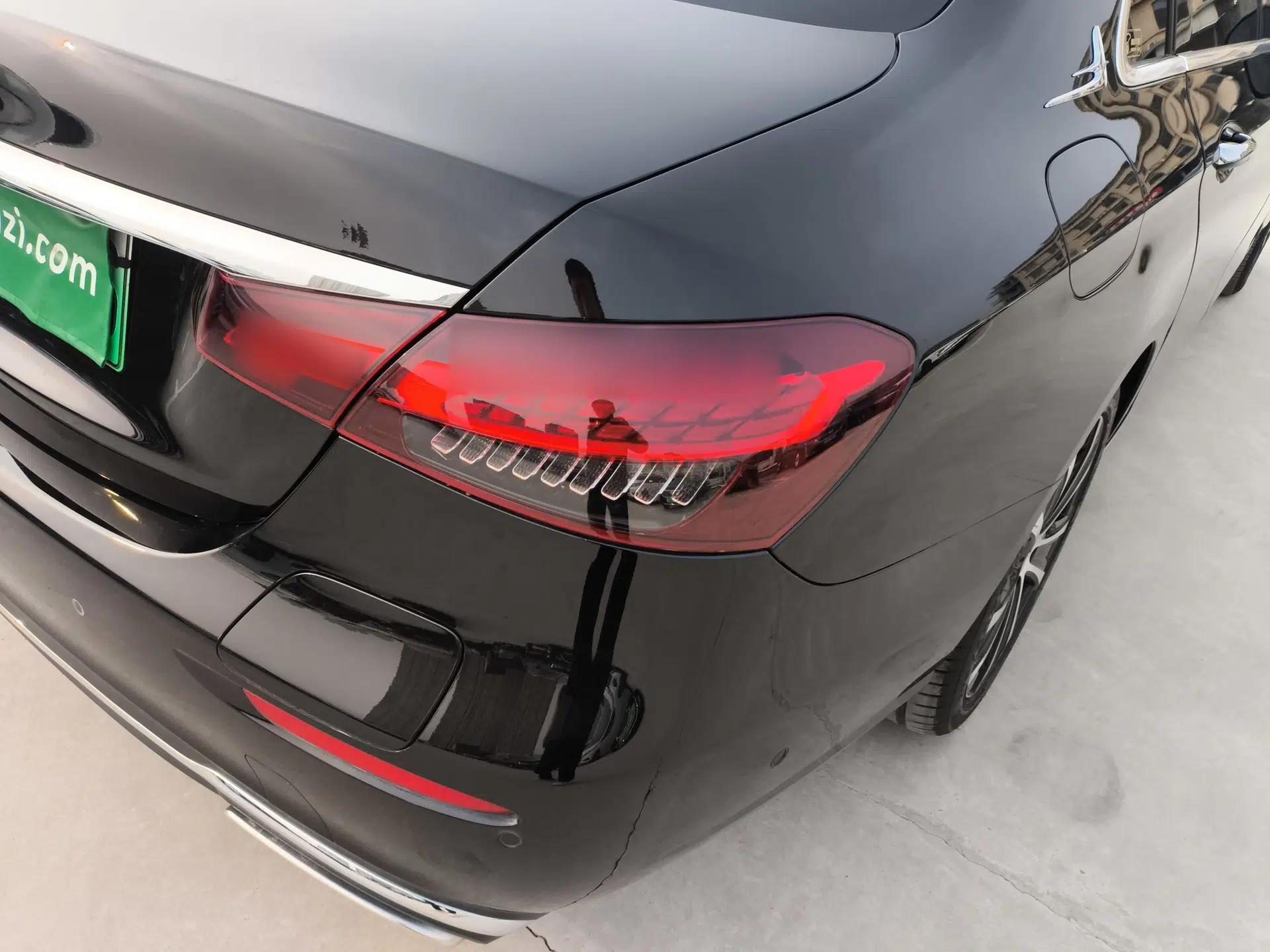 Mercedes-Benz E-Class New Energy 2022 Restyled E 350 e L Plug-in Hybrid Sedan — миниатюра 9