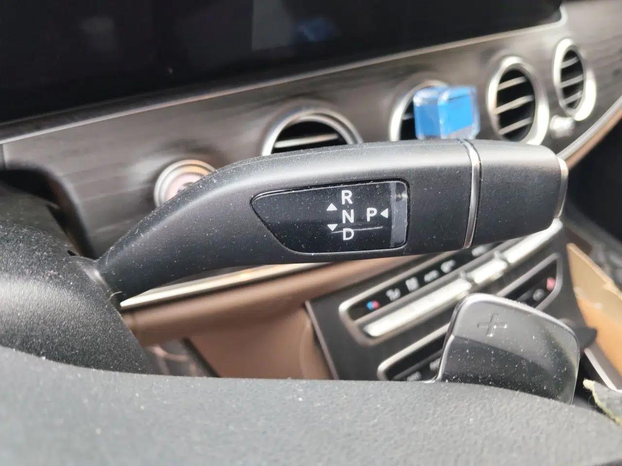 Mercedes-Benz E-Class 2020 E 300 L Luxury Model — миниатюра 14