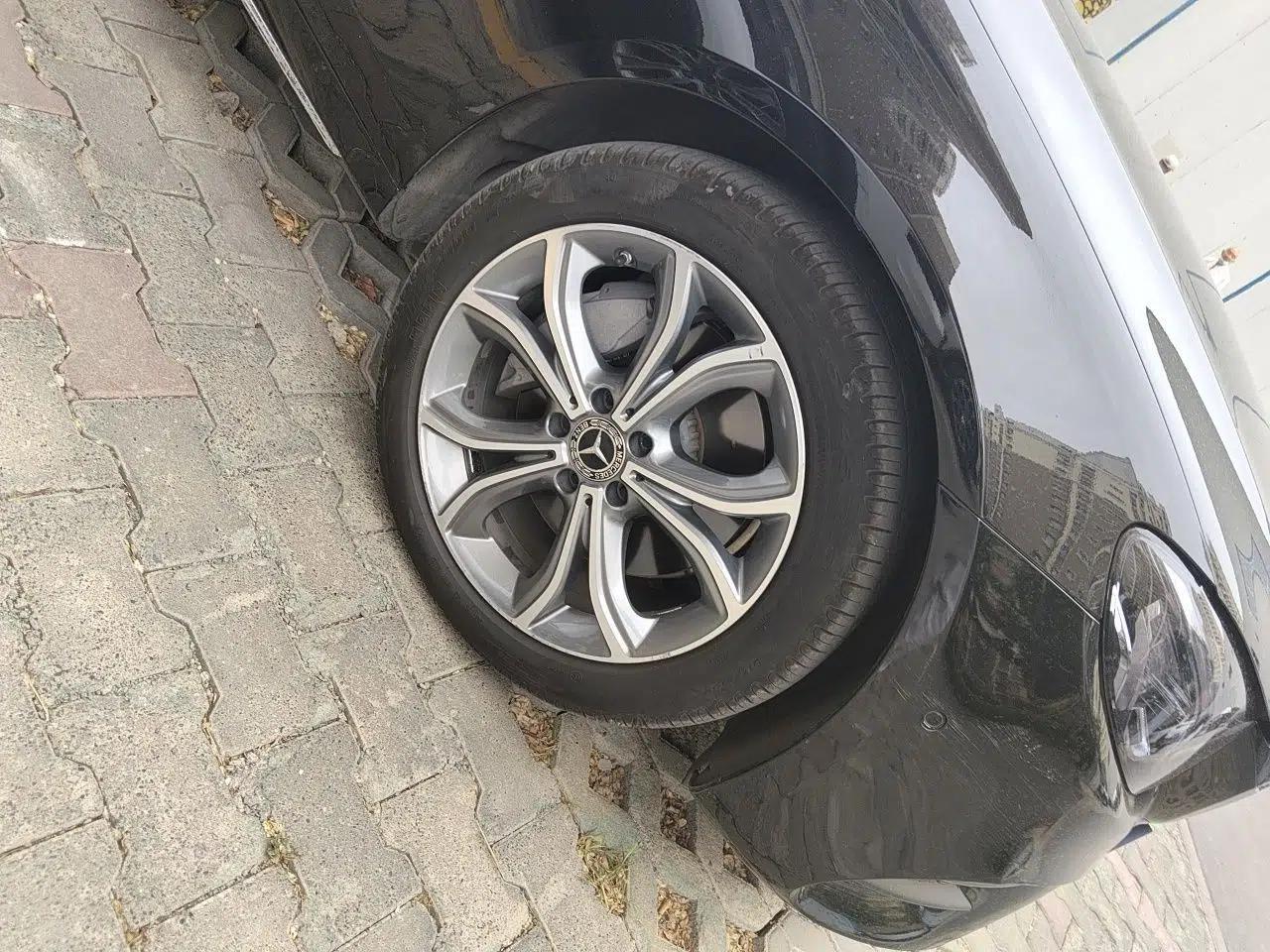 Mercedes-Benz E-Class 2020 E 300 L Luxury Model — миниатюра 8
