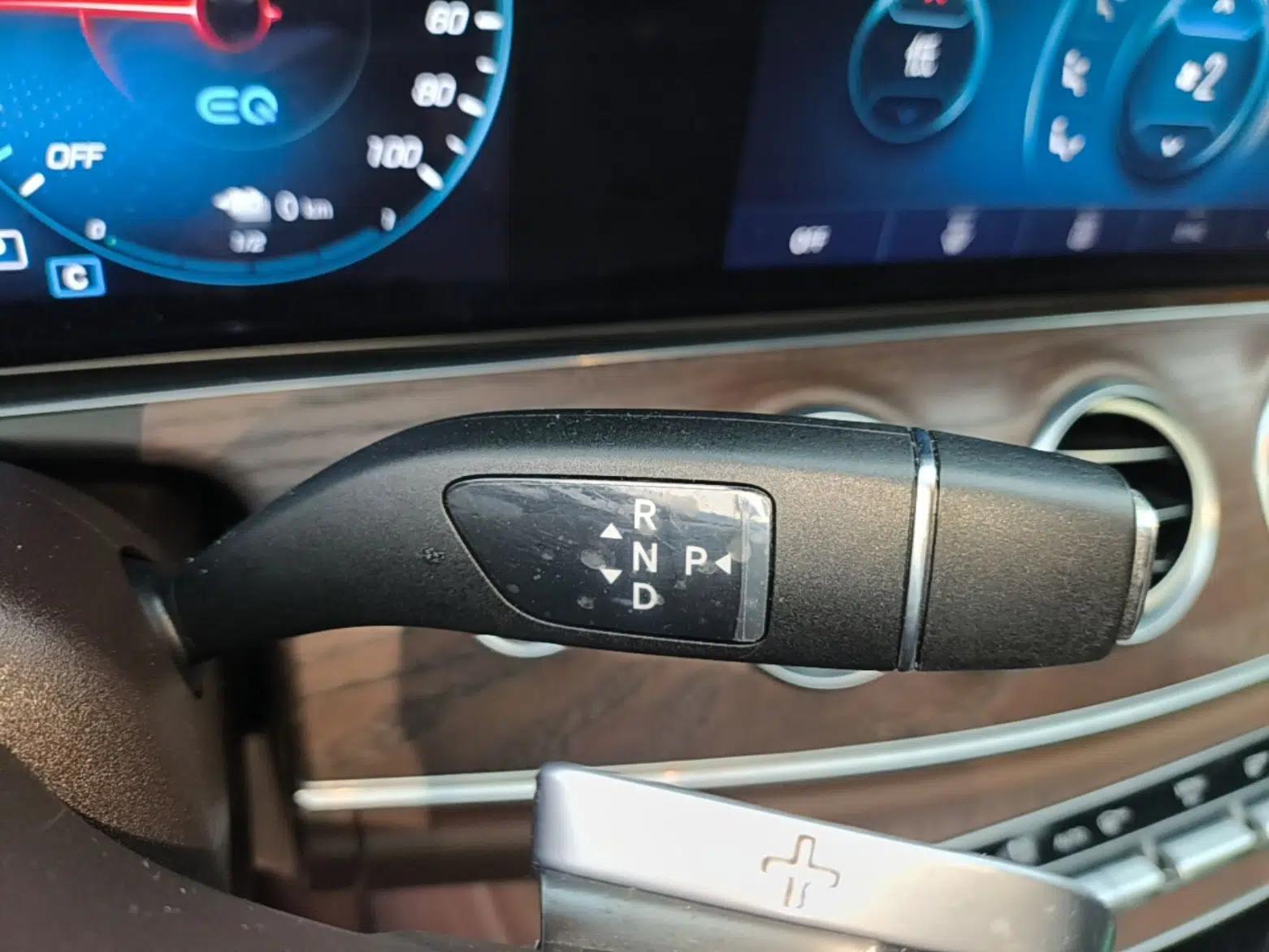 Mercedes-Benz E-Class New Energy 2022 Facelift E 350 e L Plug-in Hybrid Sedan — миниатюра 16