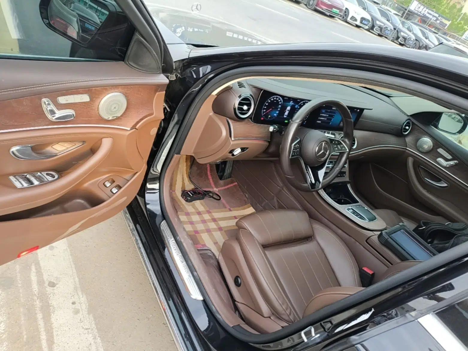 Mercedes-Benz E-Class New Energy 2022 Facelift E 350 e L Plug-in Hybrid Sedan — миниатюра 18