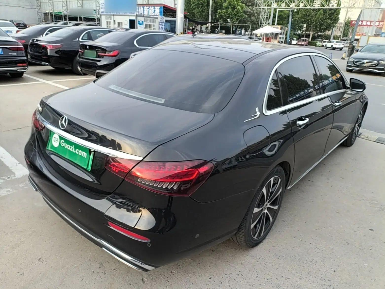 Mercedes-Benz E-Class New Energy 2022 Facelift E 350 e L Plug-in Hybrid Sedan — миниатюра 4