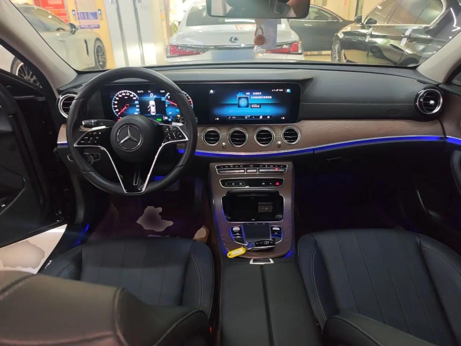 Mercedes-Benz E-Class New Energy 2021 E 350 e L Plug-in Hybrid Sedan — миниатюра 17