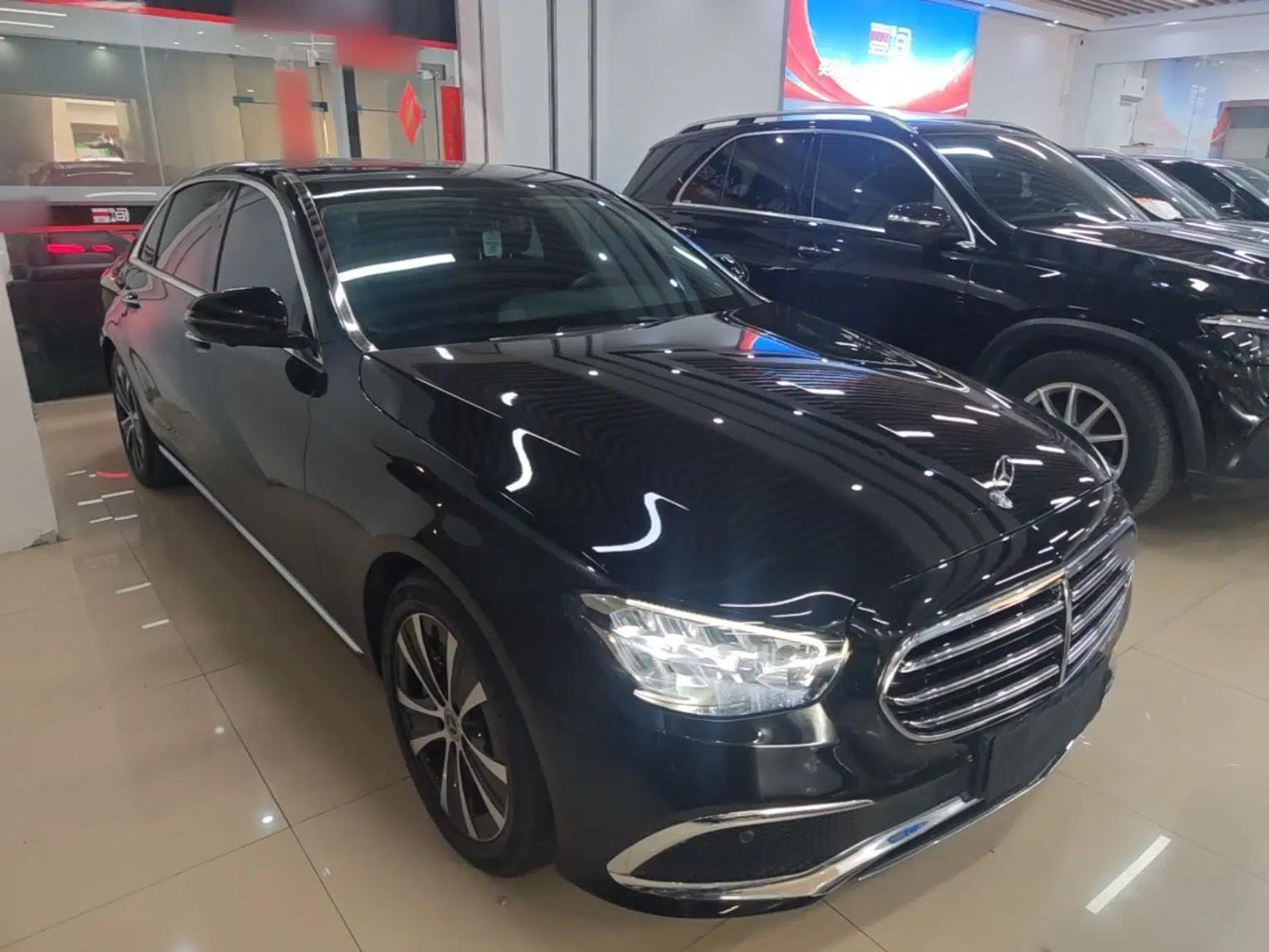 Mercedes-Benz E-Class New Energy 2021 E 350 e L Plug-in Hybrid Sedan — миниатюра 3