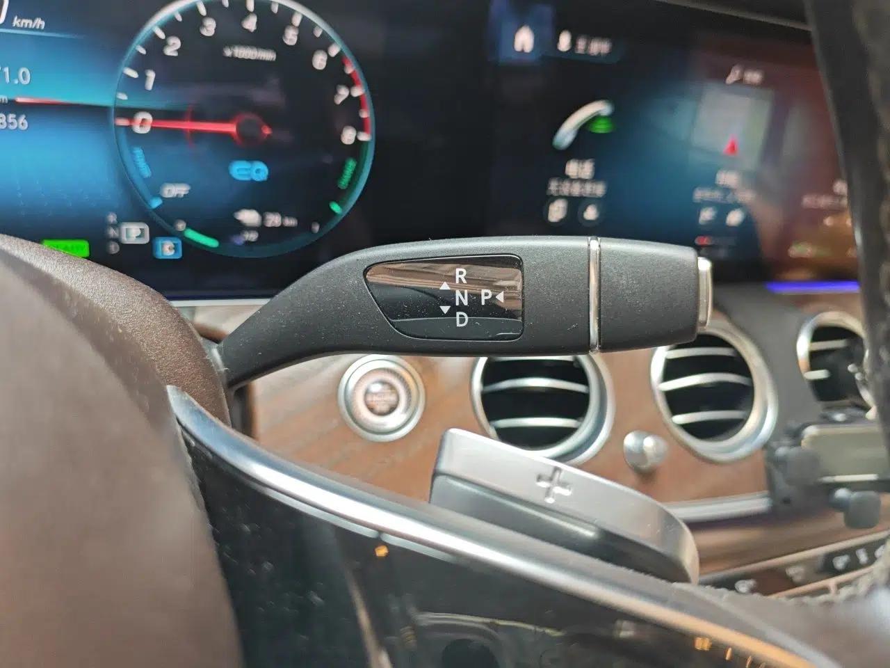 Mercedes-Benz E-Class New Energy 2022 Facelift E 350 e L Plug-in Hybrid Sedan — миниатюра 14