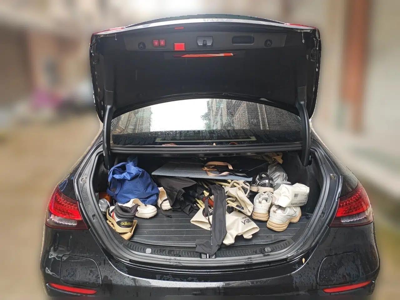 Mercedes-Benz E-Class New Energy 2022 Facelift E 350 e L Plug-in Hybrid Sedan — миниатюра 19