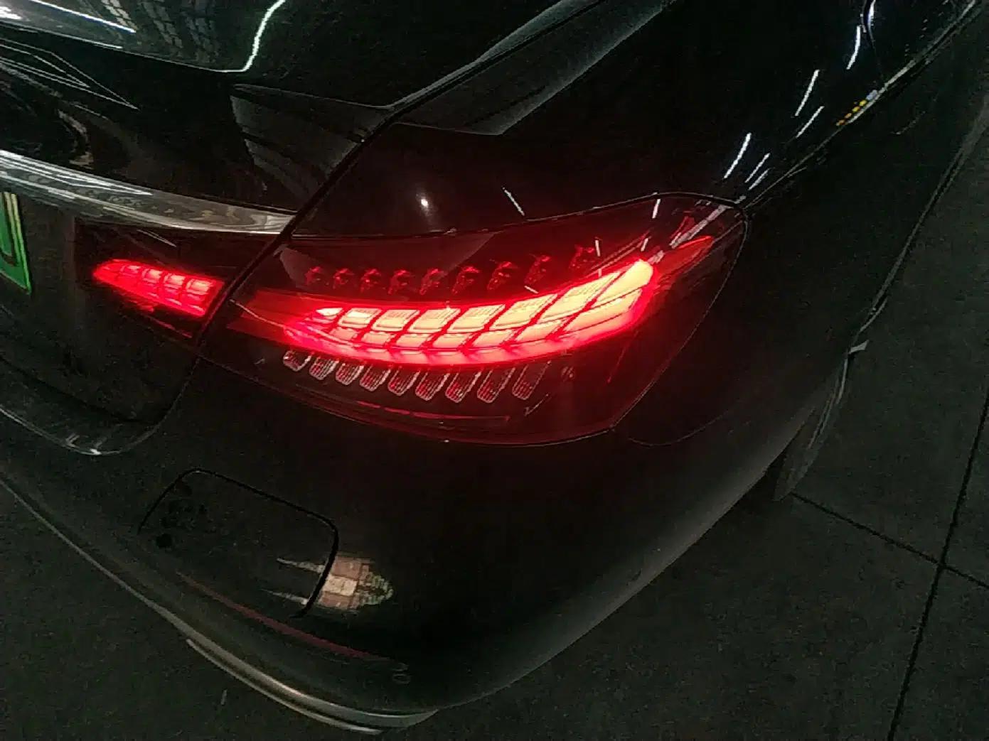 Mercedes-Benz E-Class New Energy 2022 Restyled E 350 e L Plug-in Hybrid Sedan — миниатюра 14