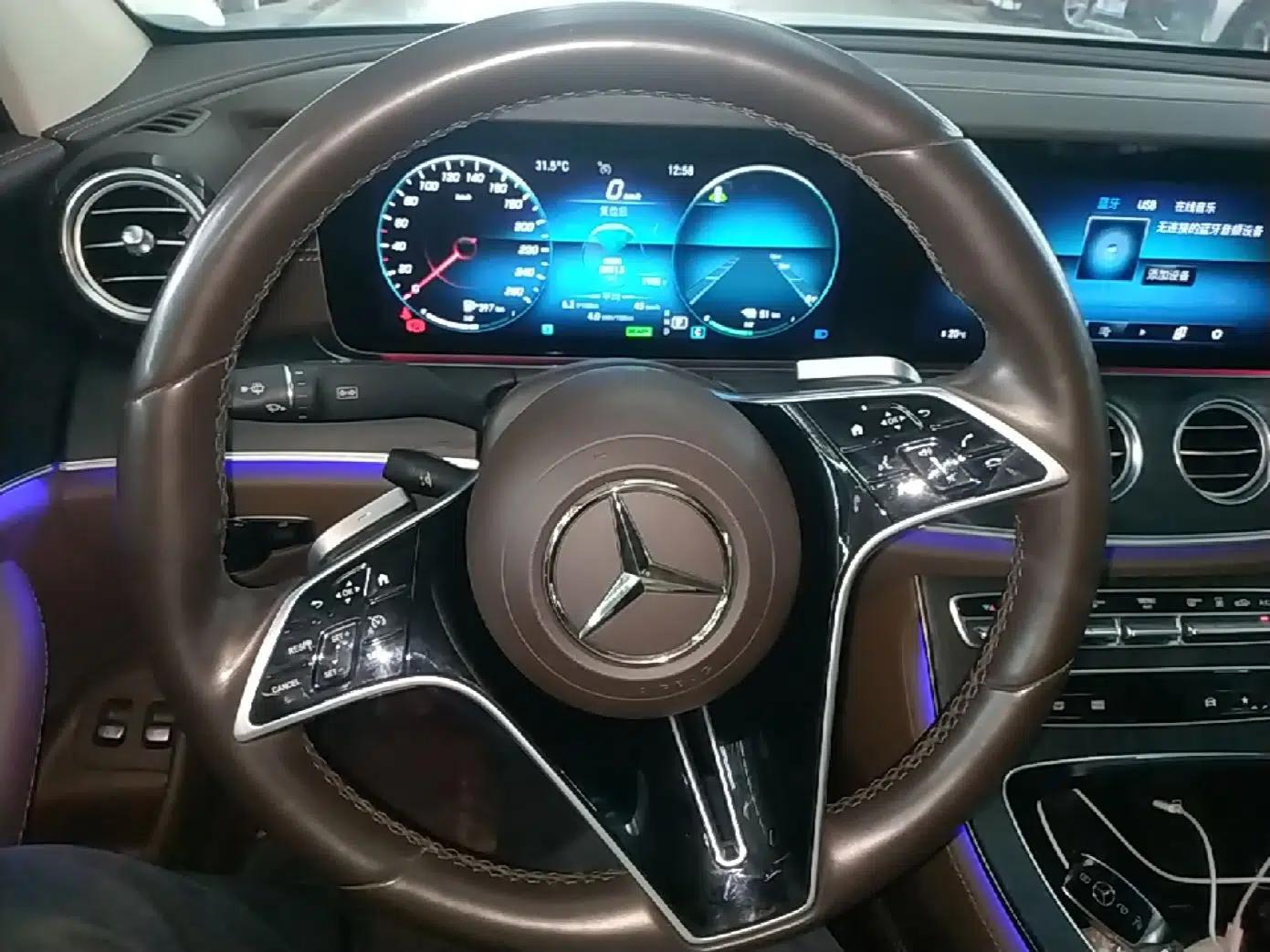 Mercedes-Benz E-Class New Energy 2022 Restyled E 350 e L Plug-in Hybrid Sedan — миниатюра 18