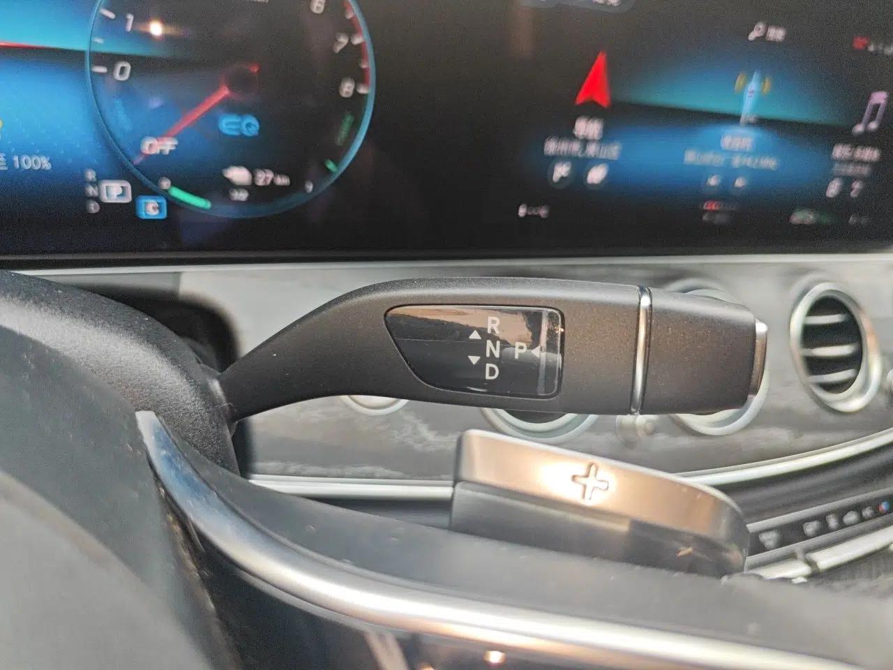 Mercedes-Benz E-Class New Energy 2021 E 350 e L Plug-in Hybrid Sedan — миниатюра 14