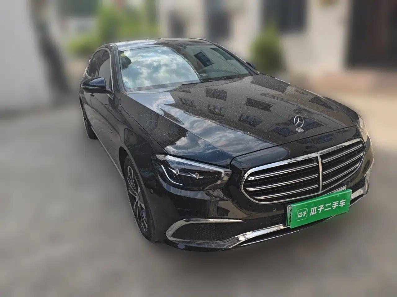 Mercedes-Benz E-Class New Energy 2021 E 350 e L Plug-in Hybrid Sedan — миниатюра 3