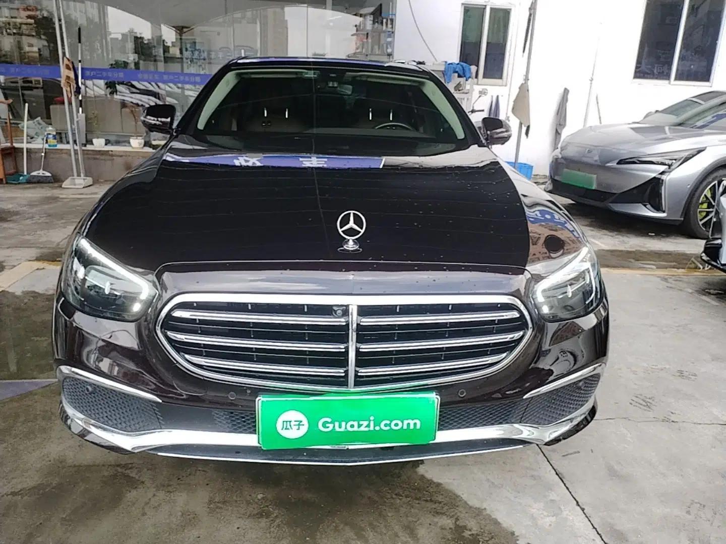 Mercedes-Benz E-Class New Energy 2022 Restyled E 350 e L Plug-in Hybrid Sedan — миниатюра 2