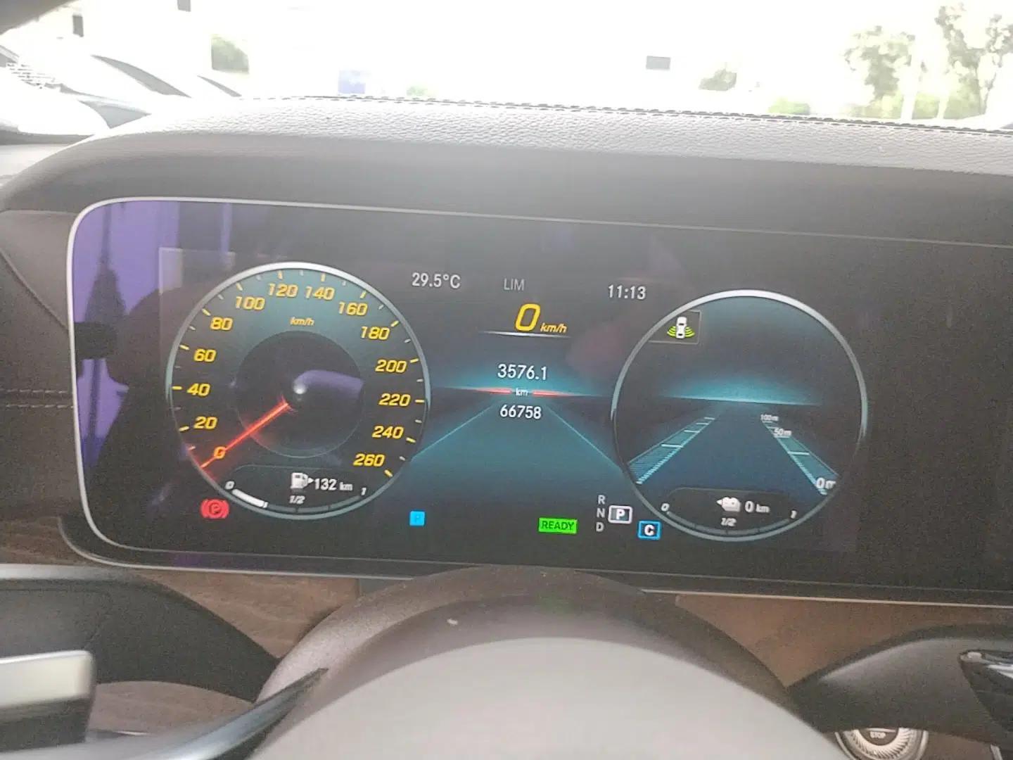 Mercedes-Benz E-Class New Energy 2022 Restyled E 350 e L Plug-in Hybrid Sedan — миниатюра 14