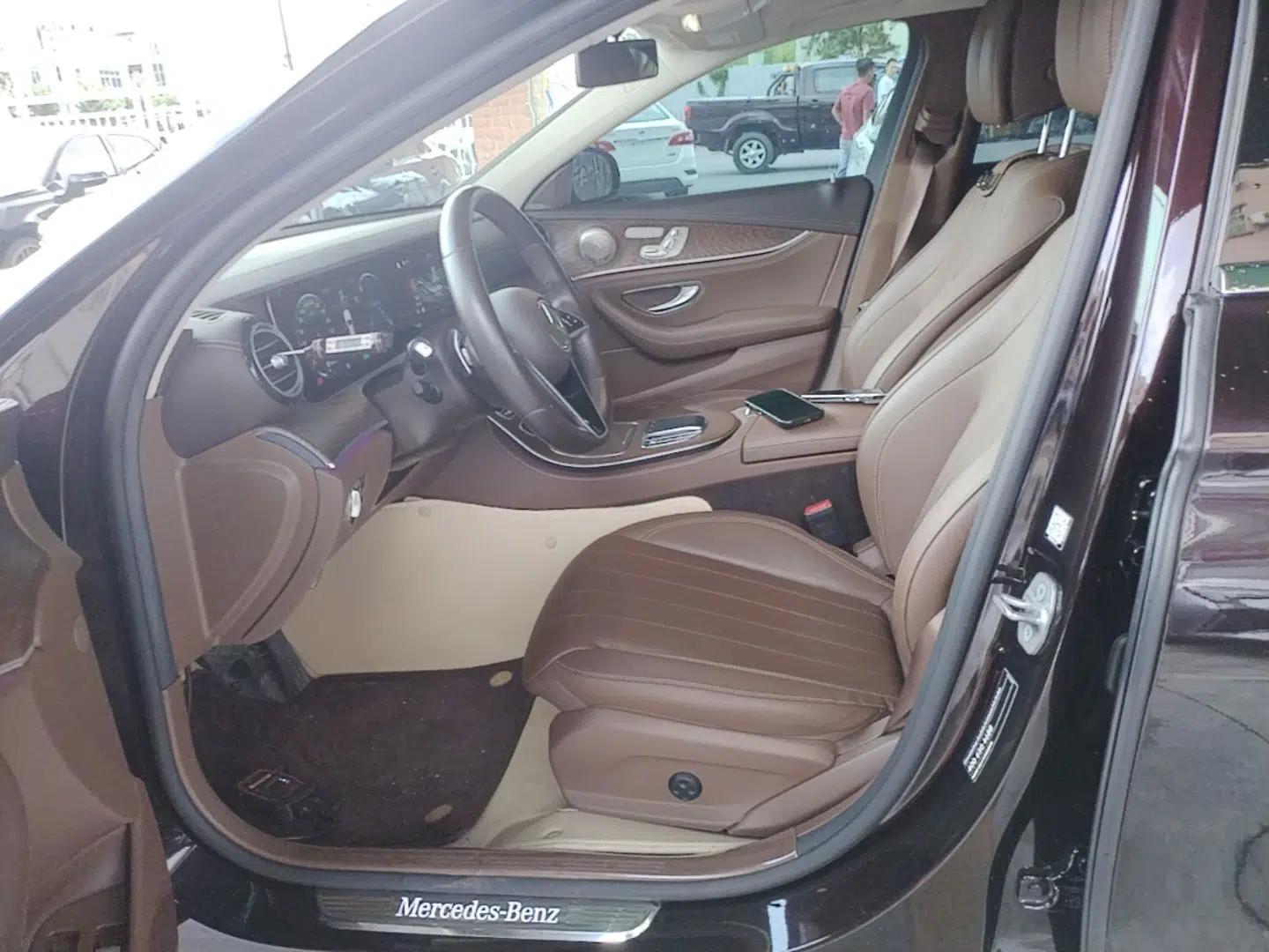 Mercedes-Benz E-Class New Energy 2022 Restyled E 350 e L Plug-in Hybrid Sedan — миниатюра 17