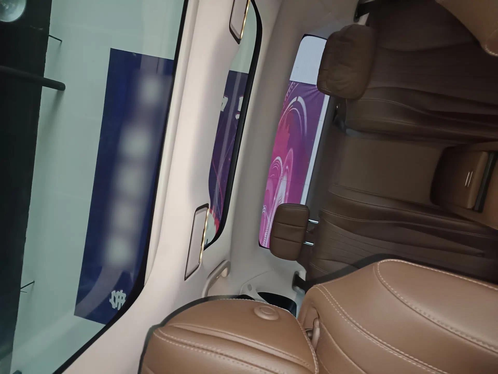 Mercedes-Benz E-Class New Energy 2022 Second Facelift E 350 e L Plug-in Hybrid Sports Sedan — миниатюра 21