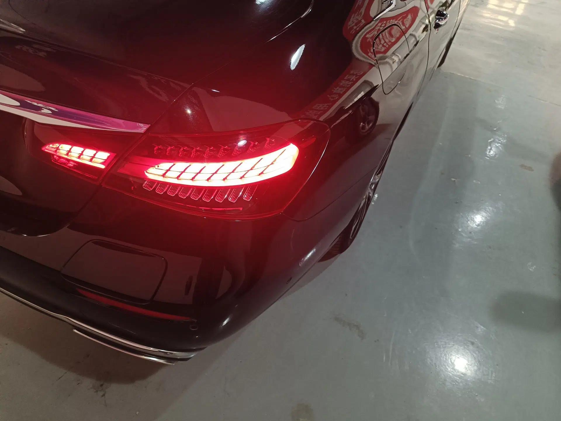 Mercedes-Benz E-Class New Energy 2022 Second Facelift E 350 e L Plug-in Hybrid Sports Sedan — миниатюра 9