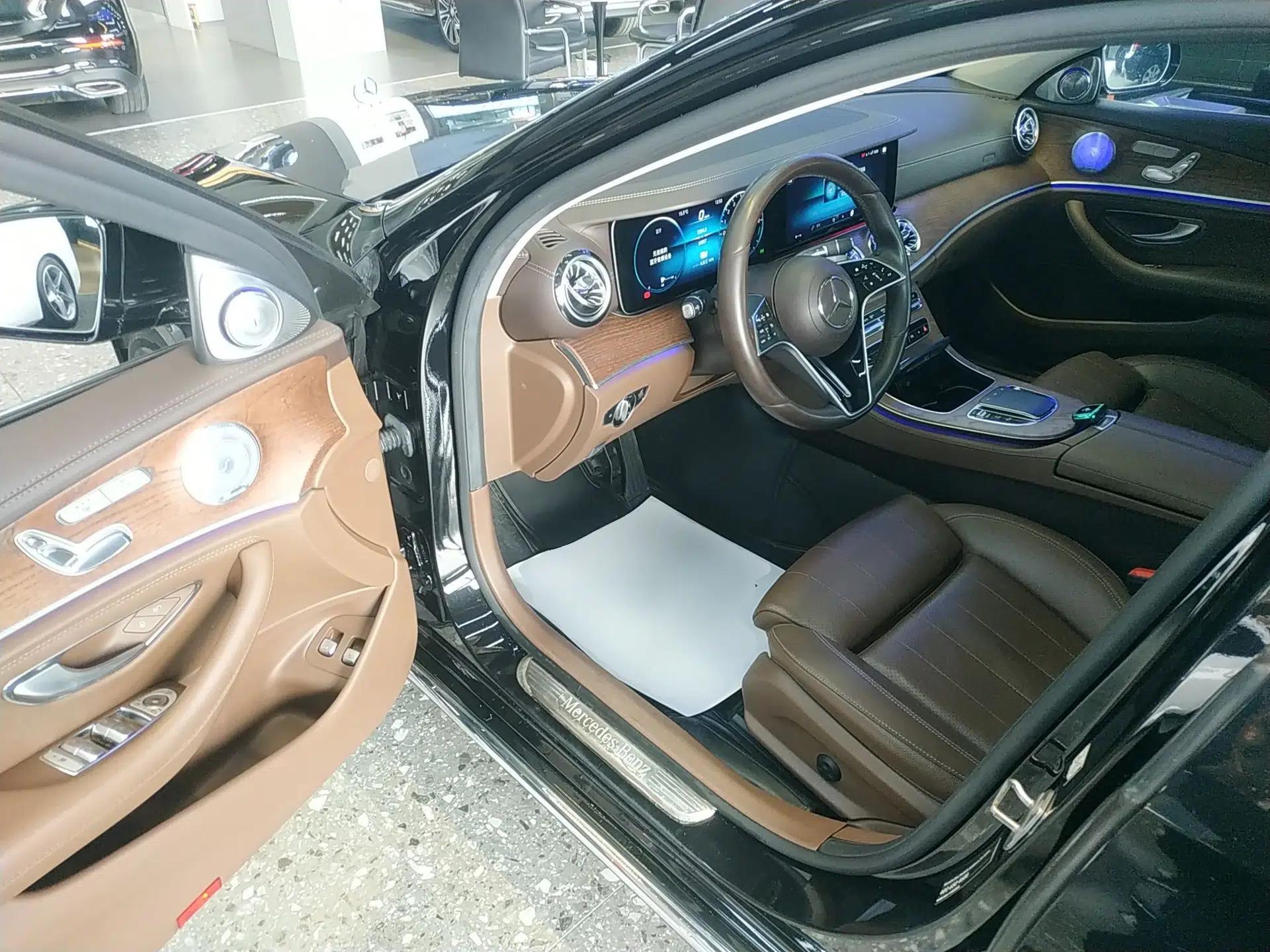 Mercedes-Benz E-Class New Energy 2022 Second Facelift E 350 e L Plug-in Hybrid Sedan — миниатюра 18