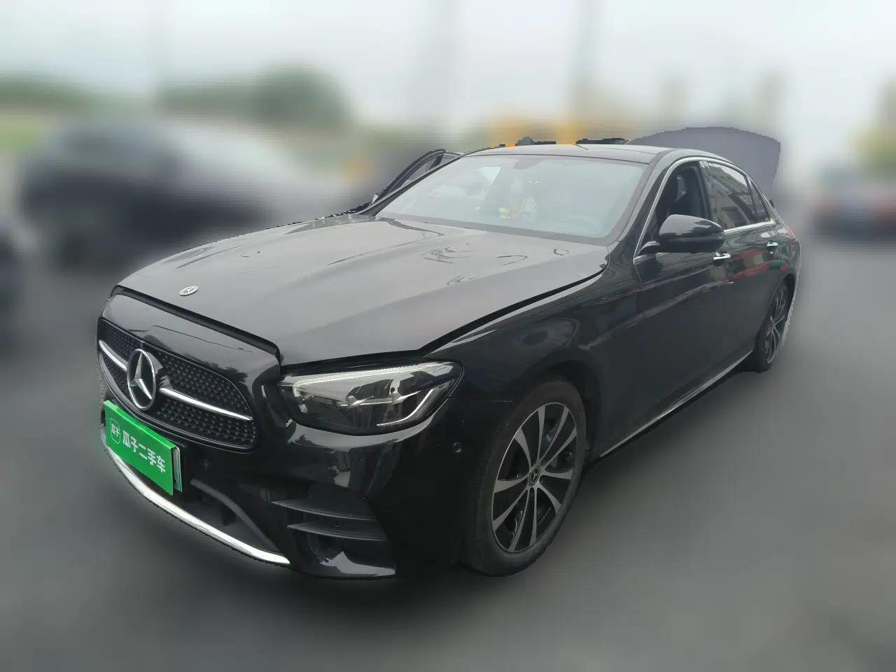 Mercedes-Benz E-Class New Energy 2022 E 350 e L Plug-in Hybrid Sports Sedan — миниатюра 1