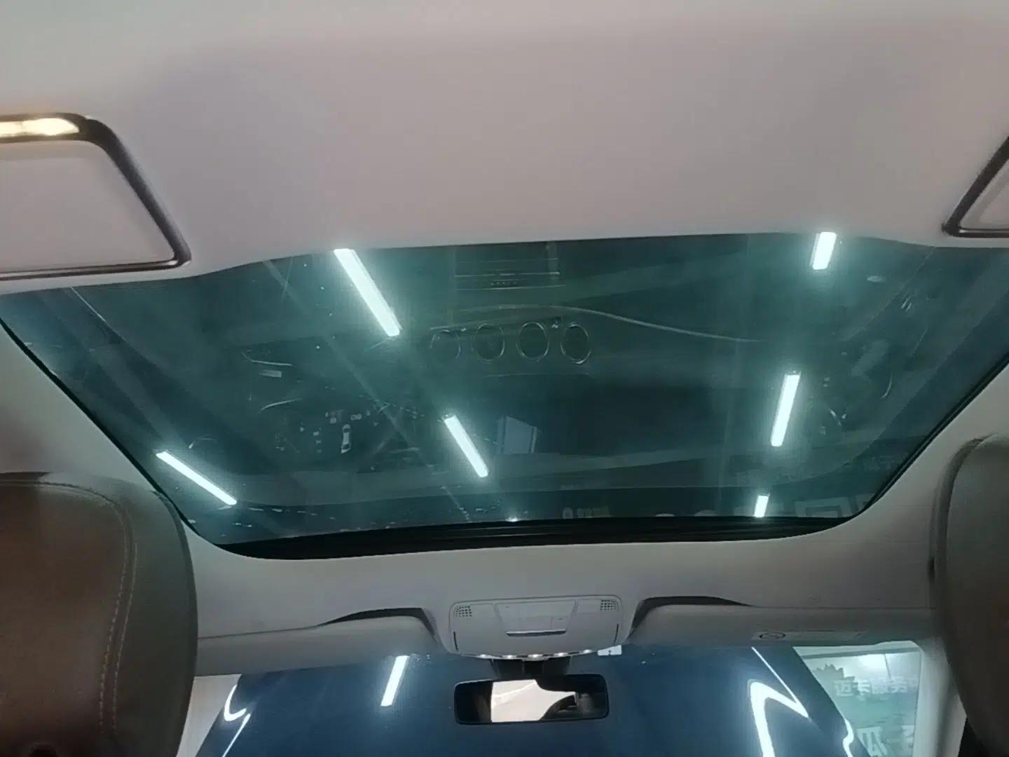 Mercedes-Benz E-Class New Energy 2023 E 350 e L Plug-in Hybrid Sedan — миниатюра 21