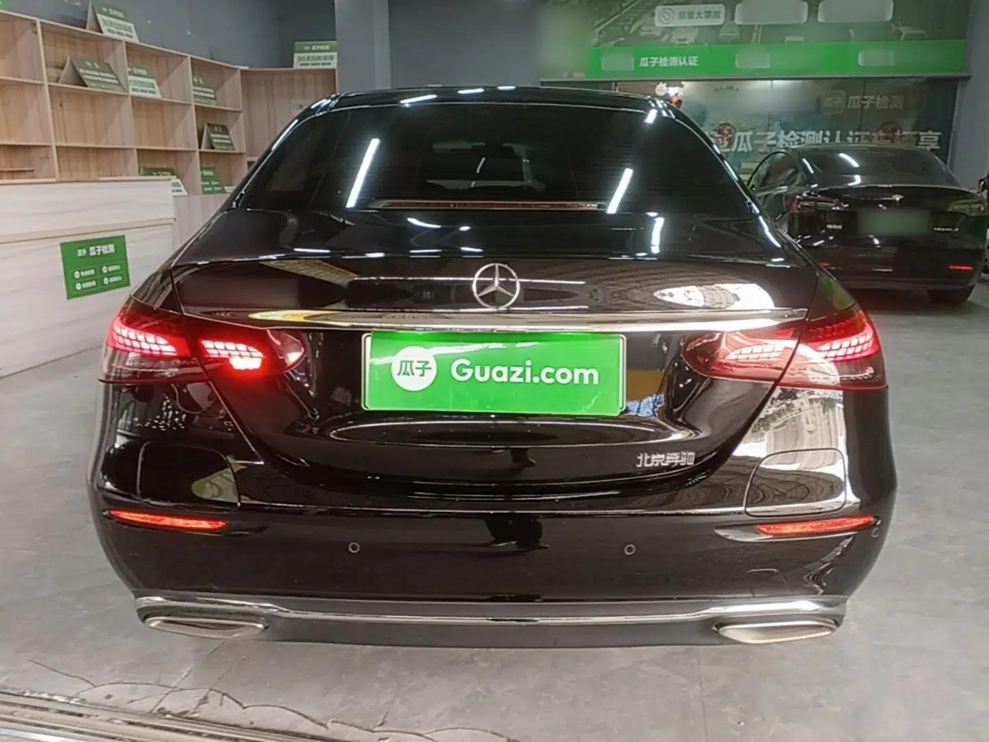 Mercedes-Benz E-Class New Energy 2023 E 350 e L Plug-in Hybrid Sedan — миниатюра 5