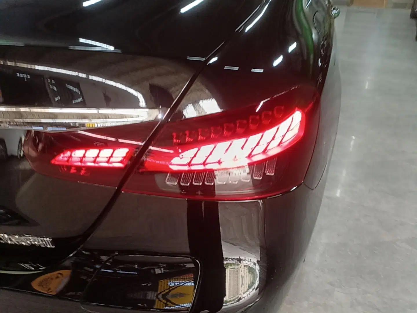 Mercedes-Benz E-Class New Energy 2023 E 350 e L Plug-in Hybrid Sedan — миниатюра 9