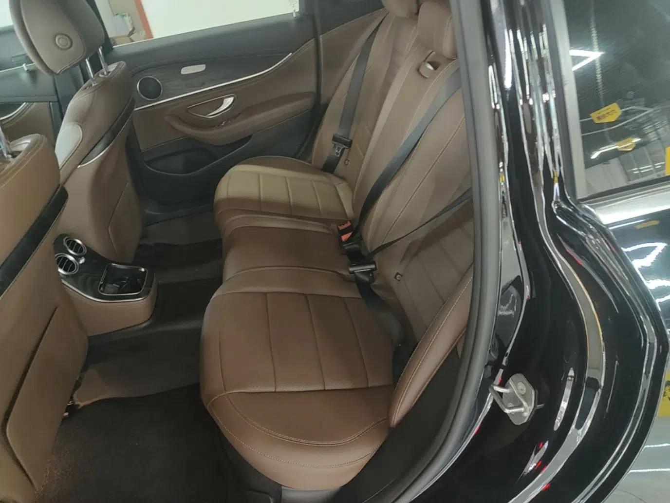 Mercedes-Benz E-Class New Energy 2023 E 350 e L Plug-in Hybrid Sports Sedan — миниатюра 25