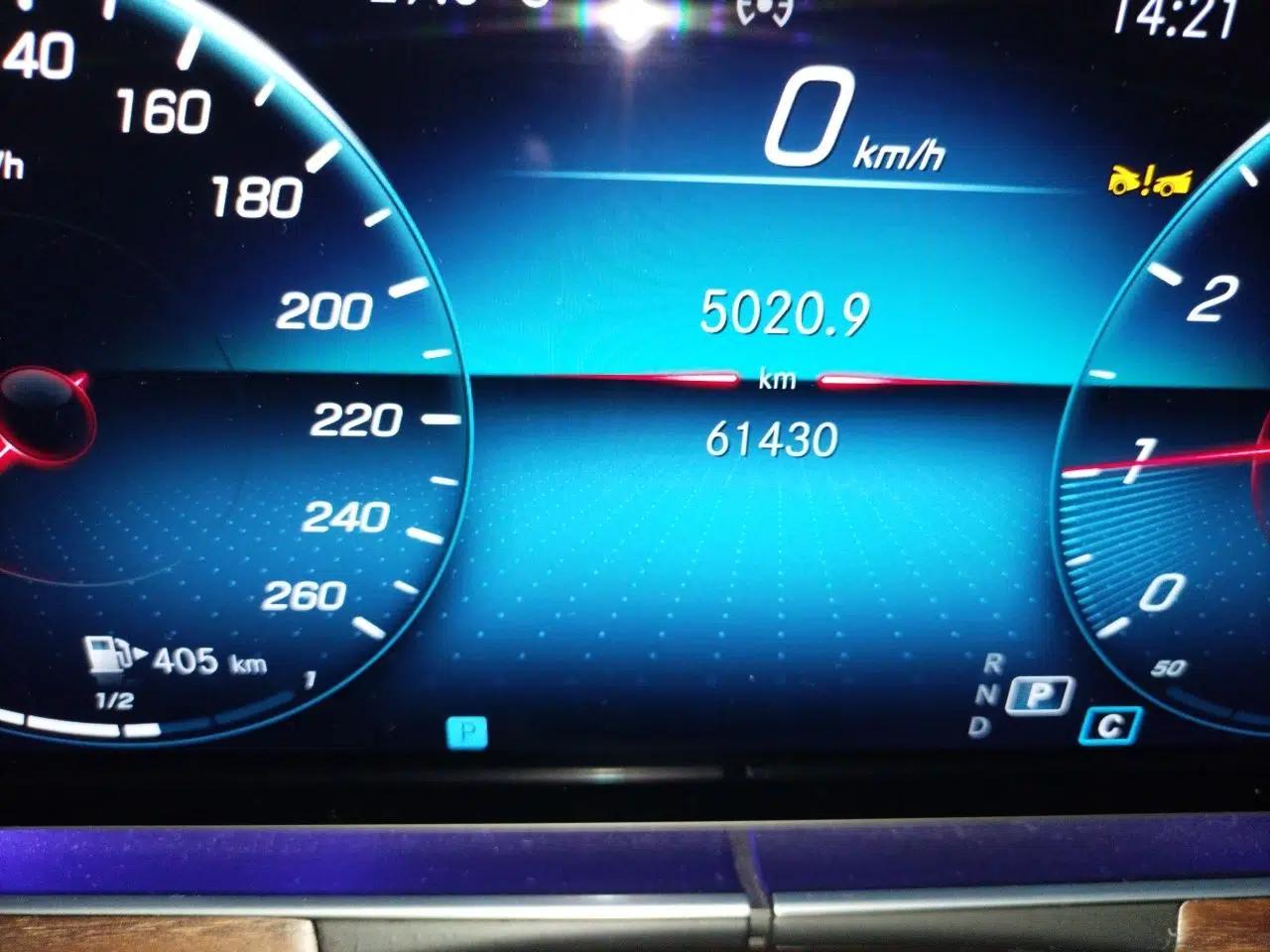 Mercedes-Benz E-Class 2023 E 260 L — миниатюра 12