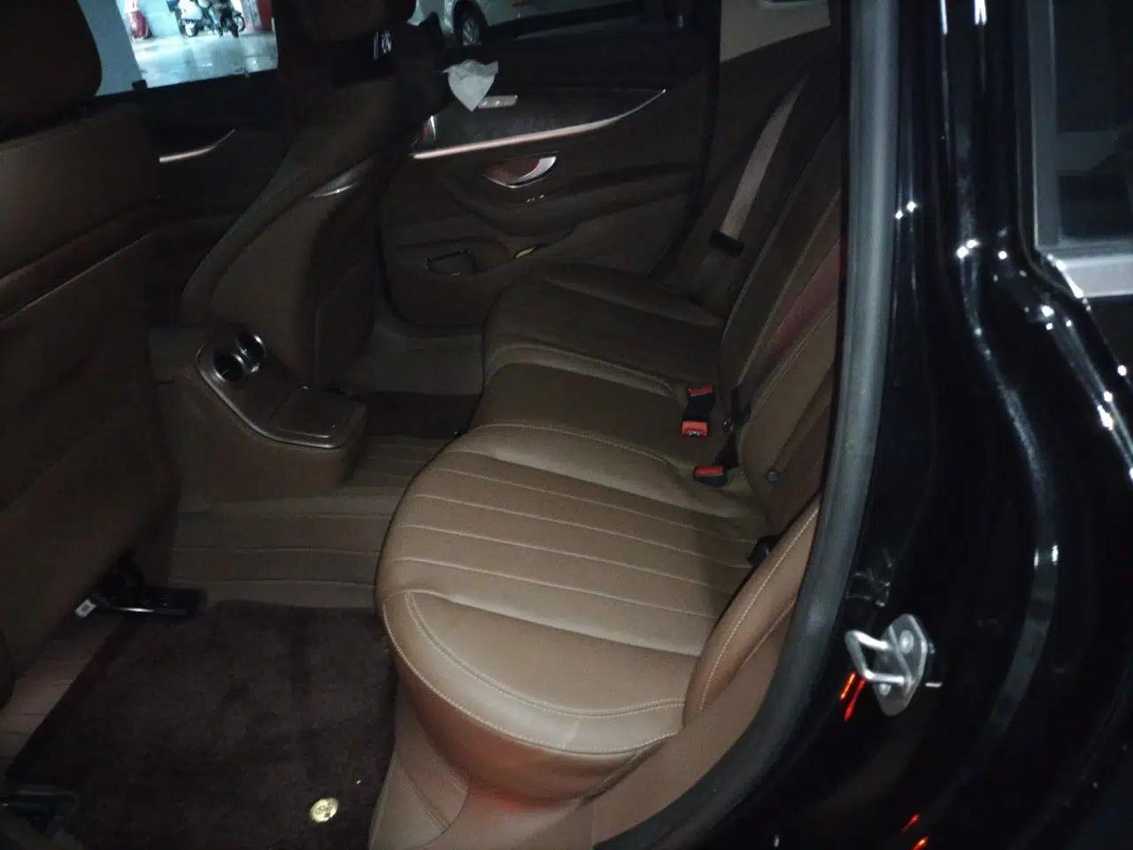 Mercedes-Benz E-Class 2023 E 260 L — миниатюра 17