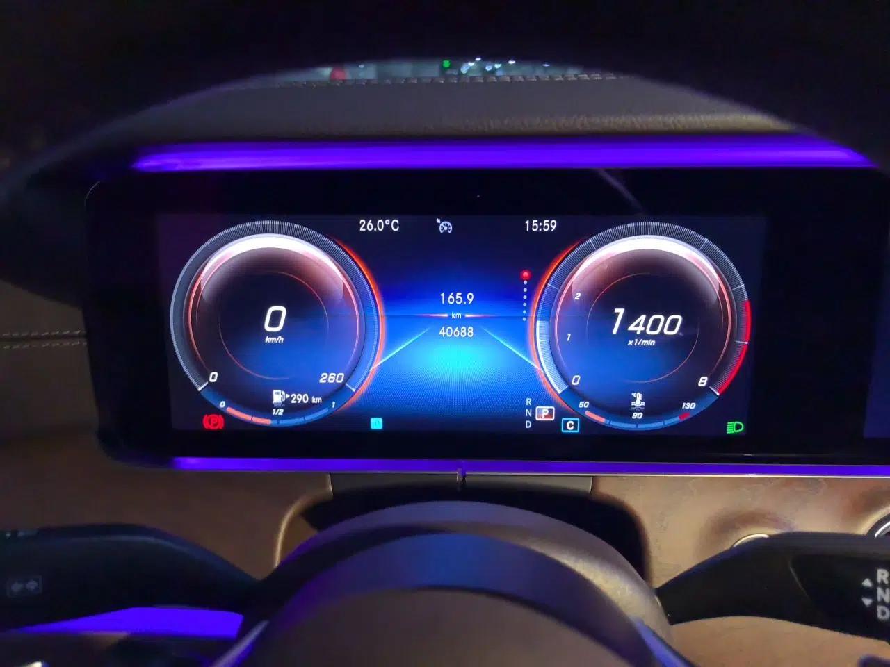 Mercedes-Benz E-Class 2021 E 300 L Luxury Model — миниатюра 11