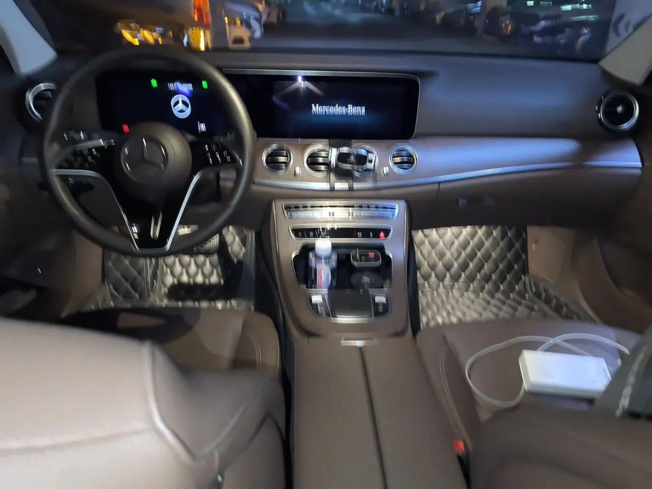 Mercedes-Benz E-Class 2021 E 300 L Luxury Model — миниатюра 9