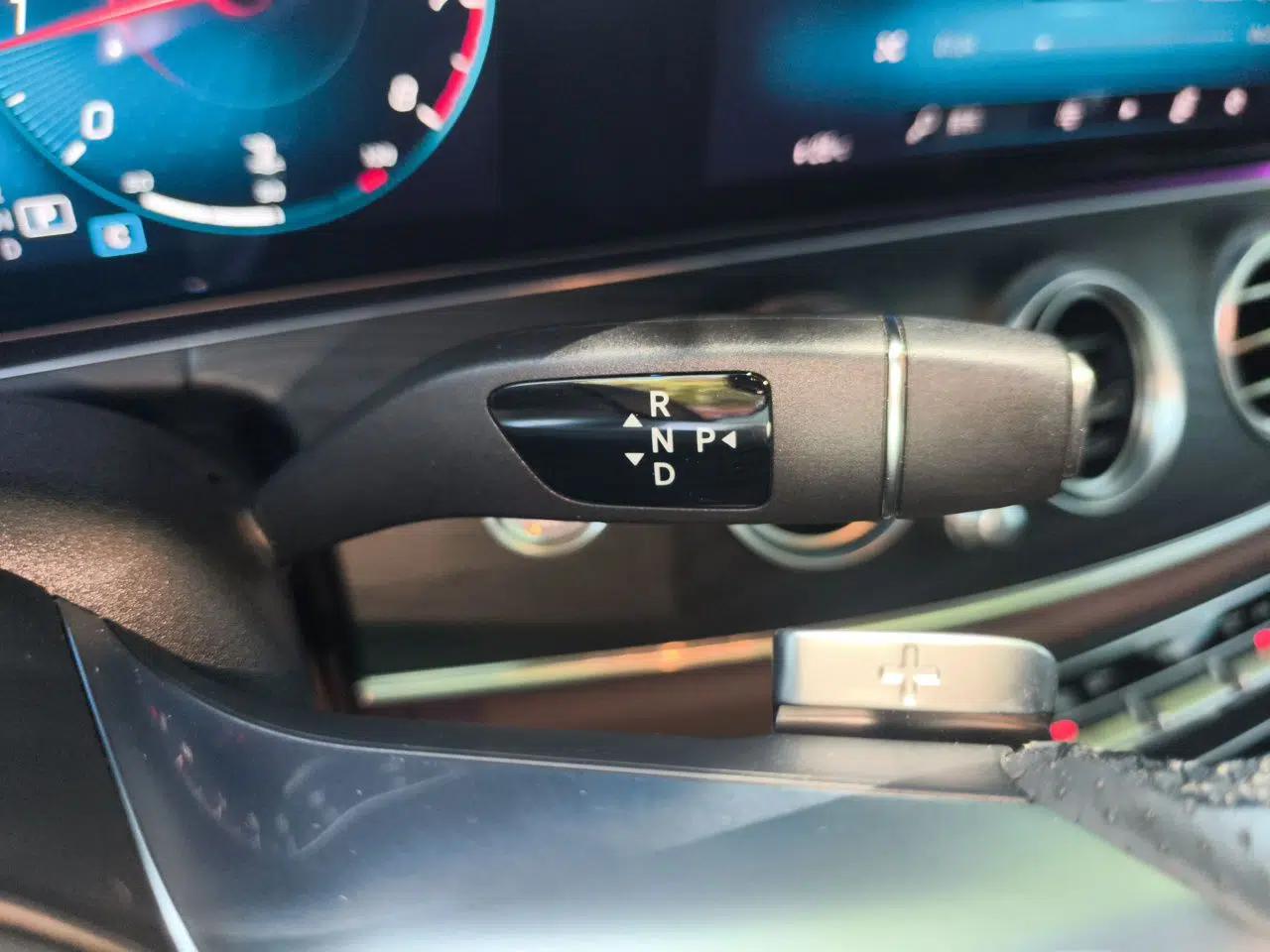 Mercedes-Benz E-Class 2021 Facelift E 260 L Sport Edition — миниатюра 14