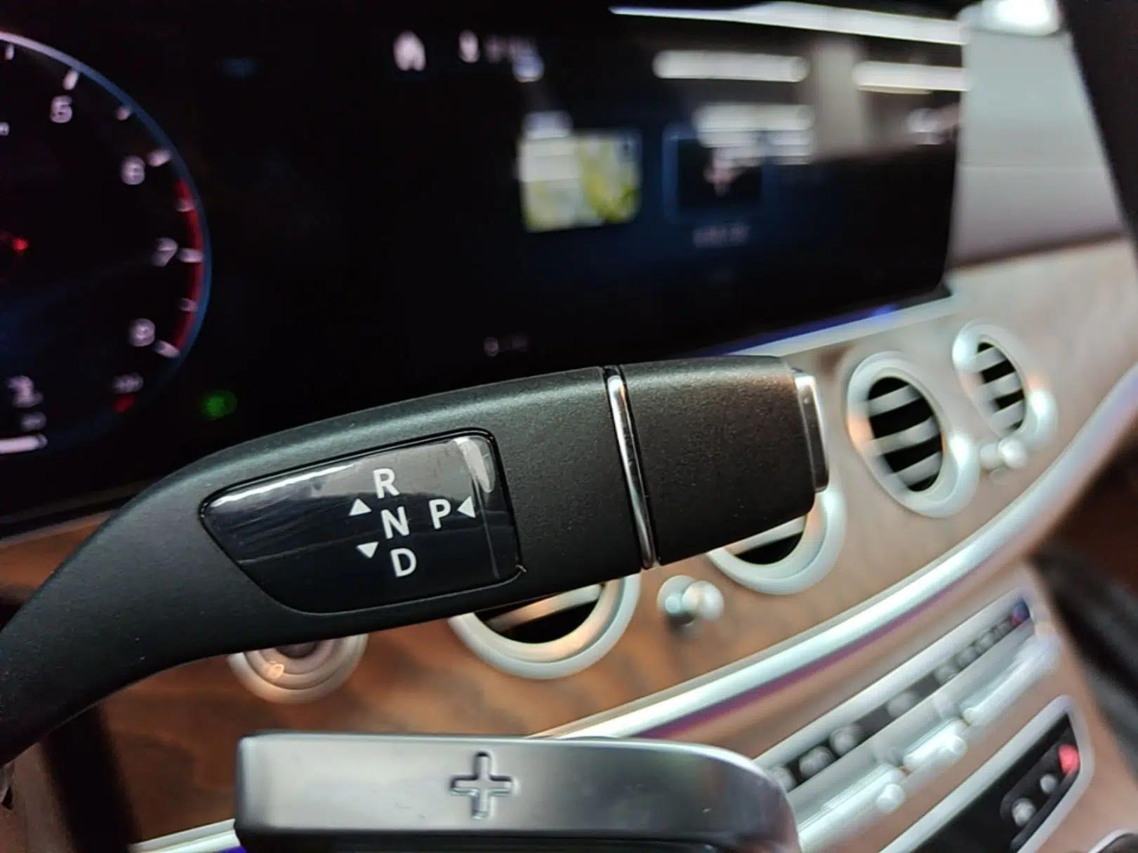 Mercedes-Benz E-Class 2023 E 300 L Stylish Model — миниатюра 16