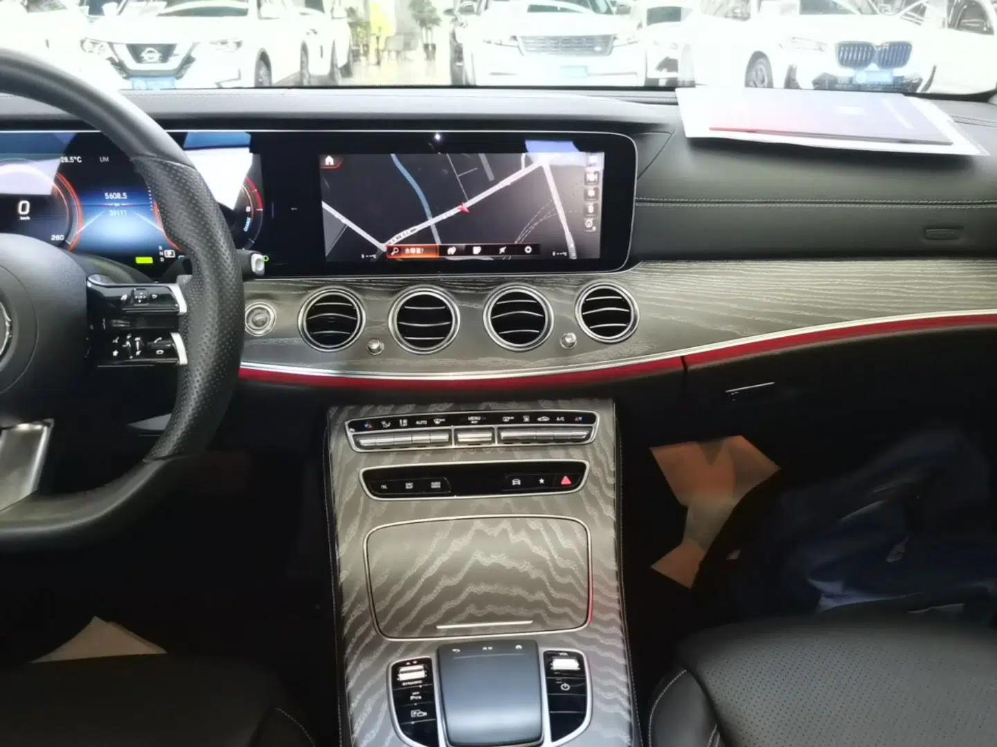 Mercedes-Benz E-Class New Energy 2022 Restyled E 350 e L Plug-in Hybrid Sports Sedan — миниатюра 15